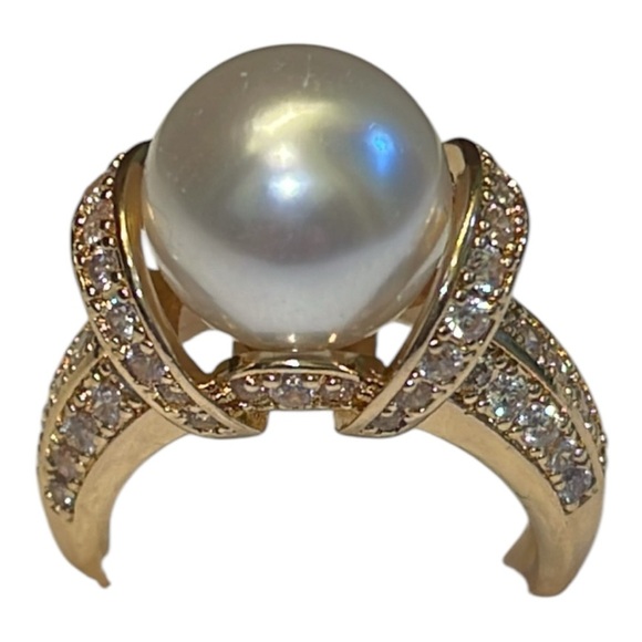 Sterling Silver Pearl & Crystal Statement Cocktail Ring 💍✨ - Picture 4 of 7
